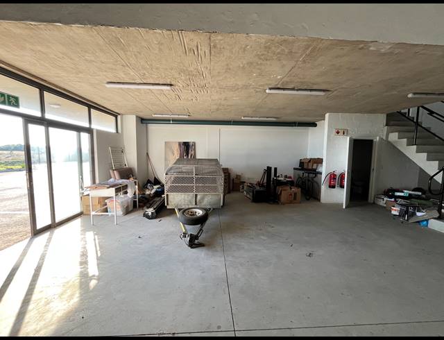211M² FACTORY FOR SALE IN SHAKAS HEAD